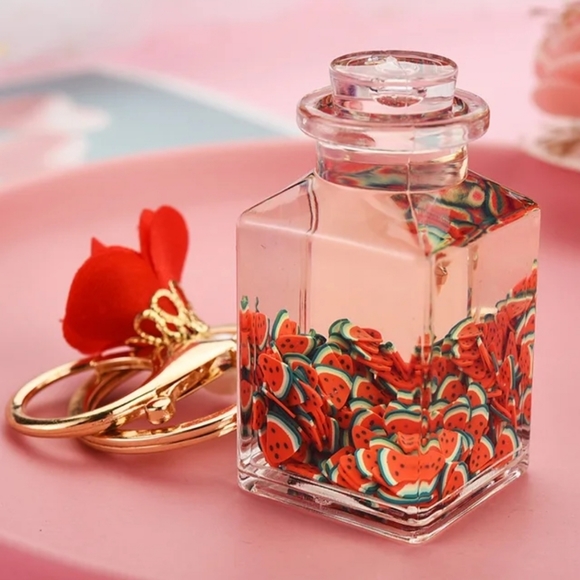 1pc Floating fruit keychain/Bag accessories - Picture 3 of 4